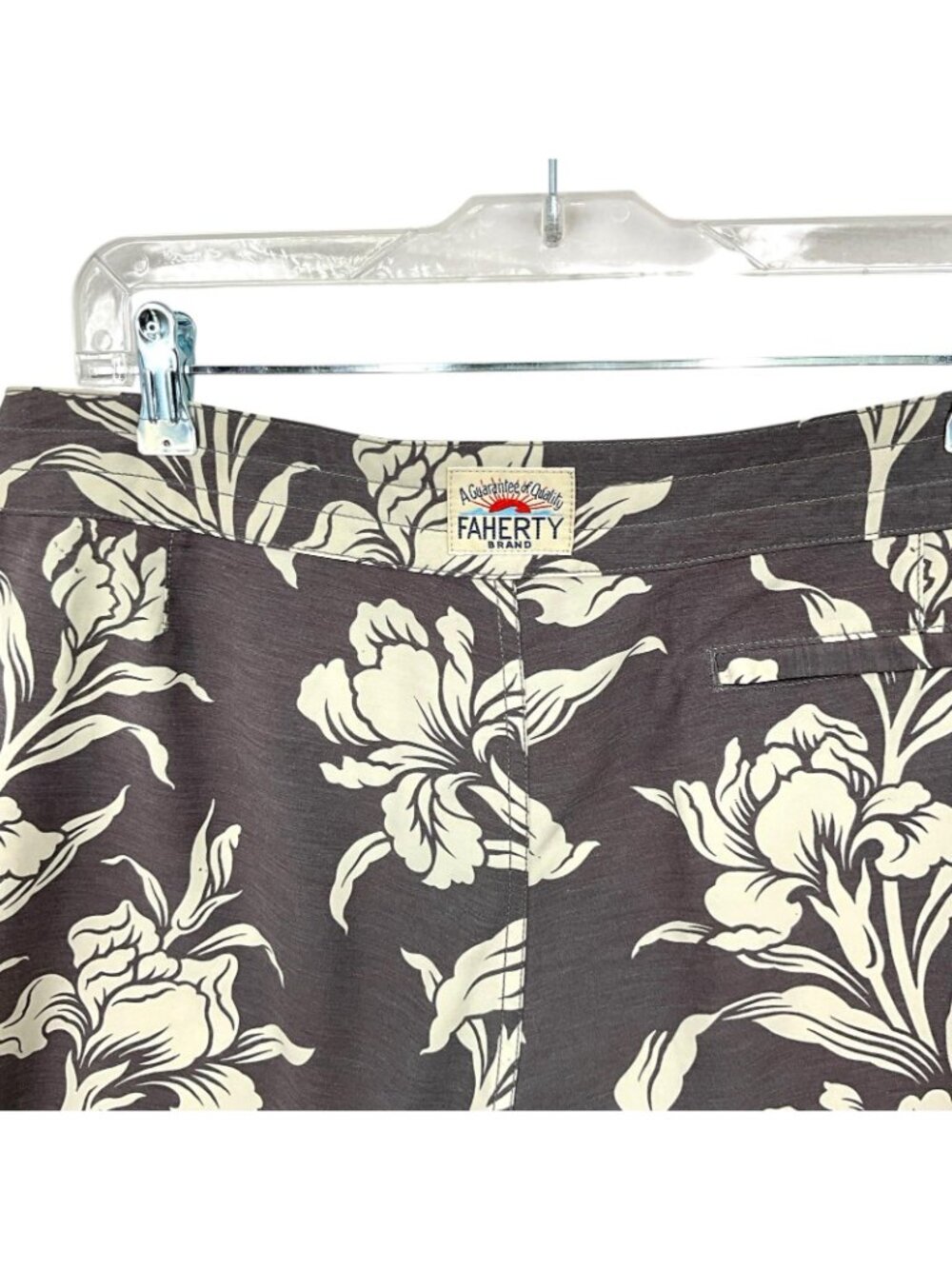 Faherty Board Shorts Mens 31 Gray Floral Swim Trunks Quick Dry Stretch Pockets - Picture 4 of 13